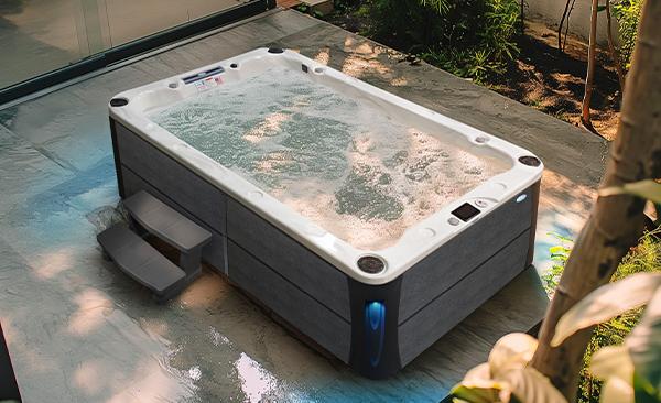 Deck Series Kansas City hot tubs for sale